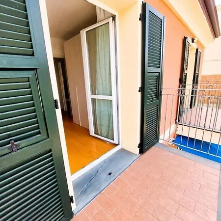 Apartment Lovely With Private Parking