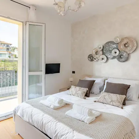 Apartment Lovely With Private Parking